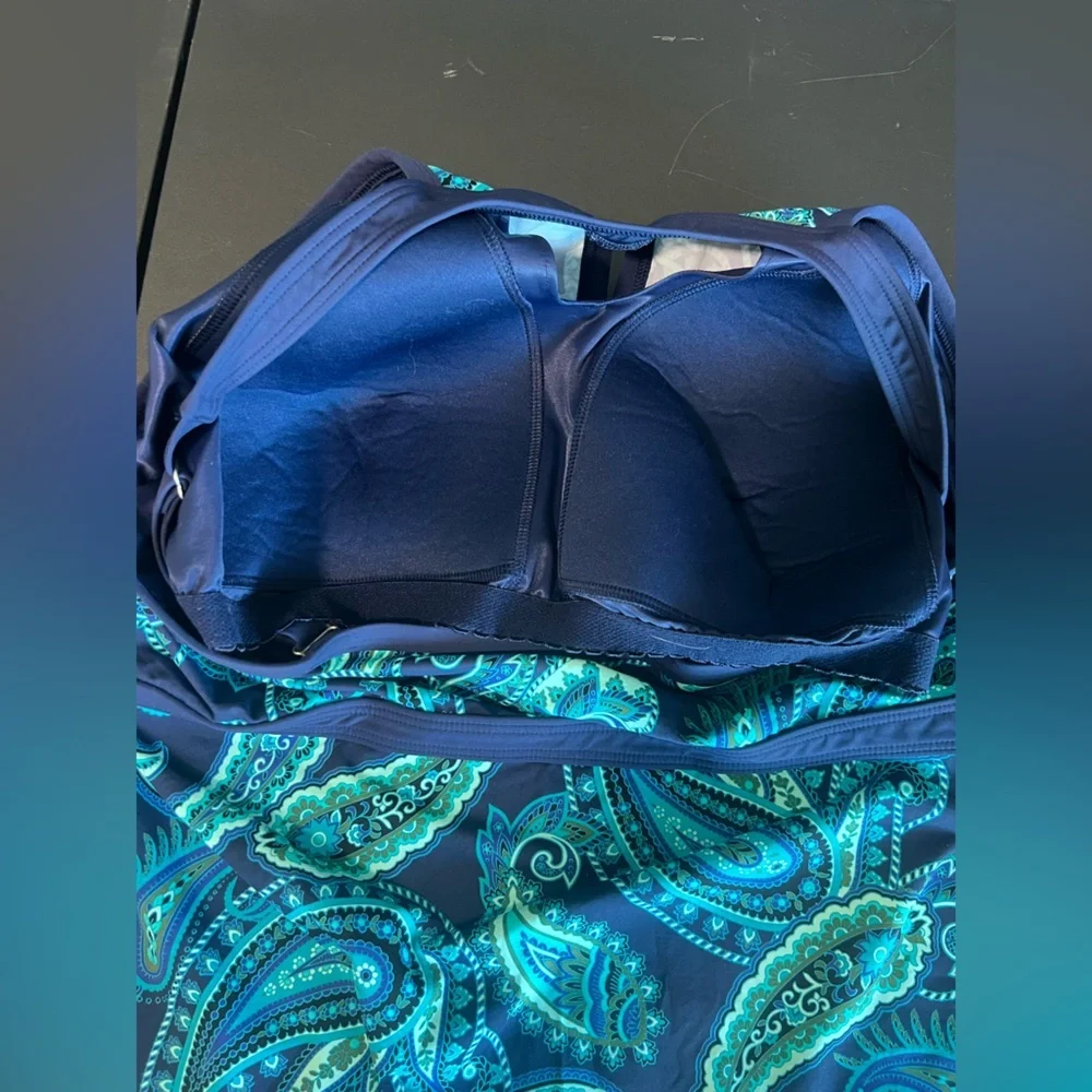Lands' End blue and turquoise paisley tankini top halter neck Size 16 DDD